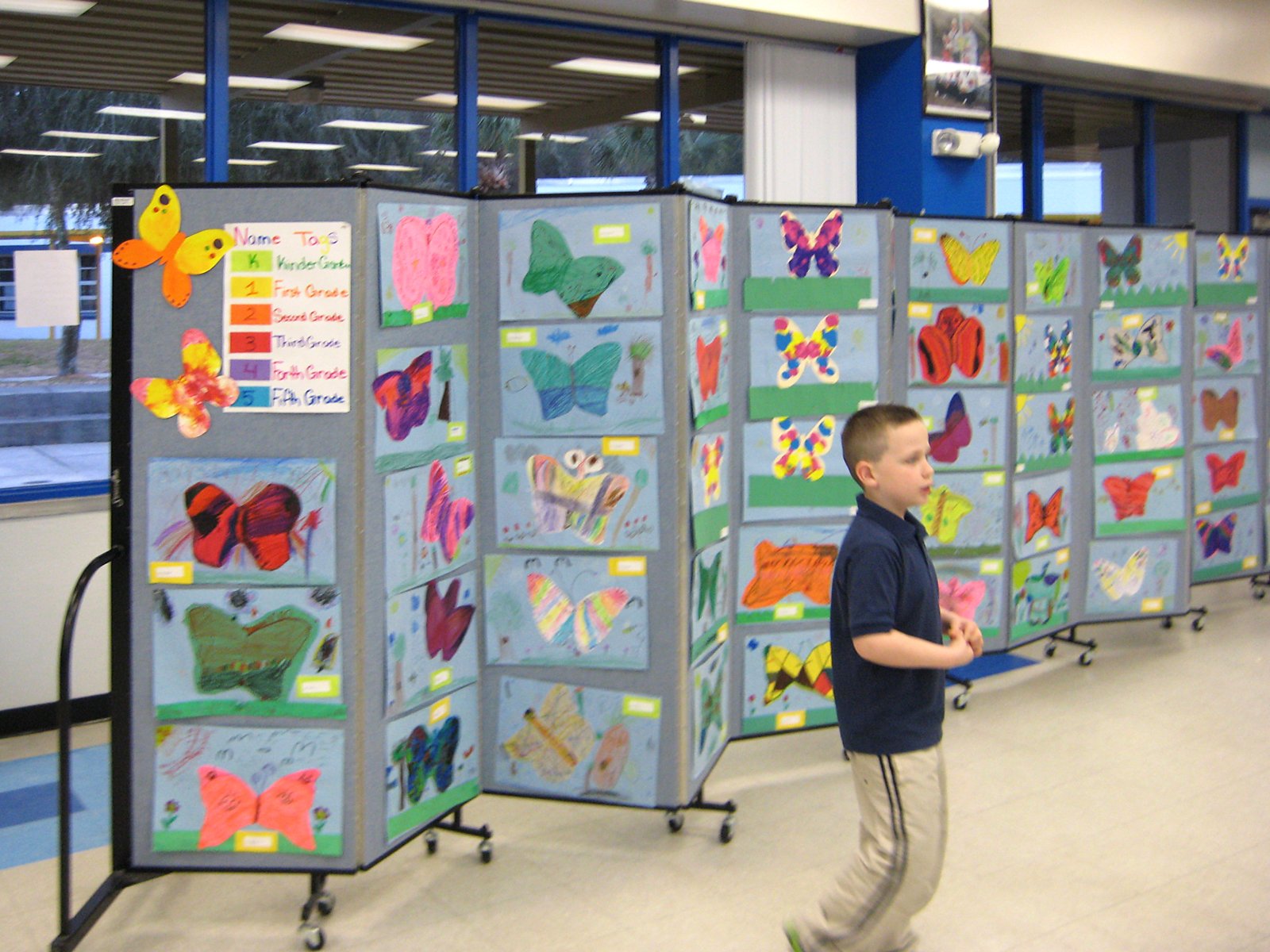 Student Art Festival Display, Screenflex Portable Room Dividers