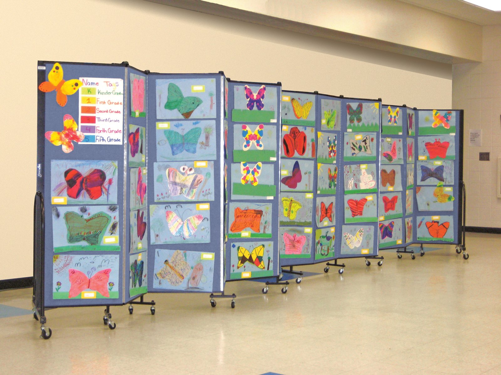 Student Art Festival Display, Screenflex Portable Room Dividers