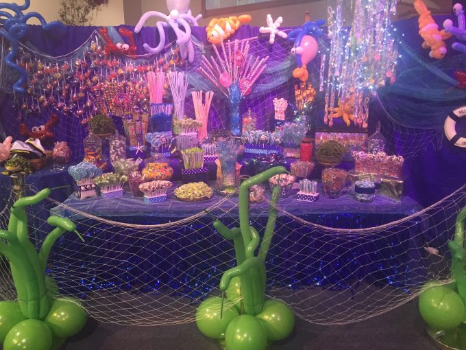 Portable walls used as backdrop for candy table display Portable walls used as backdrop for candy table display