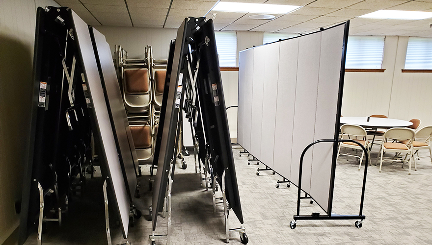 flexible-church-divider-gray divider creating classroom space